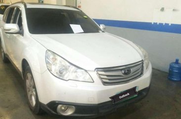 Subaru Outback 3.6 2011 AT White SUV For Sale 
