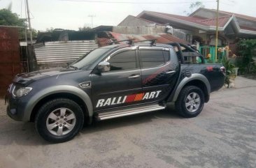 Mitsubishi Strada Triton Limited Manual 4x4 for sale