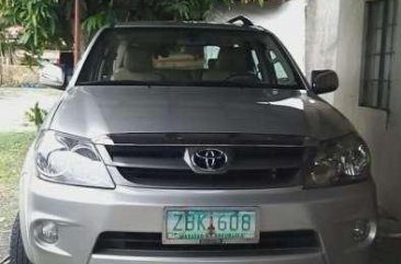 Toyota Fortuner Diesel AT 2005 Silver For Sale 