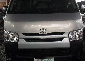 Well-maintained Toyota Hiace 2015 for sale