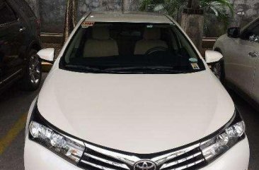 Toyota Corolla Altis 1.6V 2017 White Pearl For Sale 