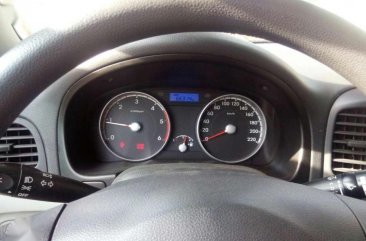 Hyundai Accent 2010 model for sale 