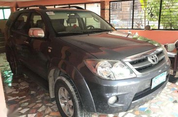 Toyota Fortuner 2008 4x2 AT Gray SUV For Sale 