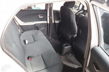 Well-maintained Toyota Yaris 1.5L 2009 for sale