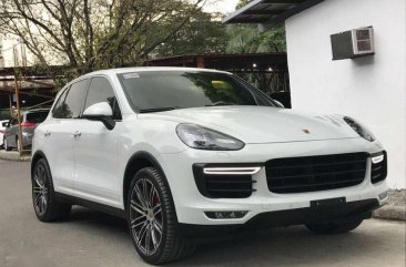 Rare Latest Porsche Cayenne TURBO Local 2016 for sale