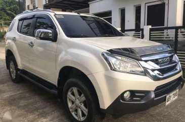 For assume Isuzu MU-X 2015