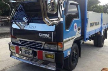 For sale ISUZU Elf 2016 model kakargahan nyo