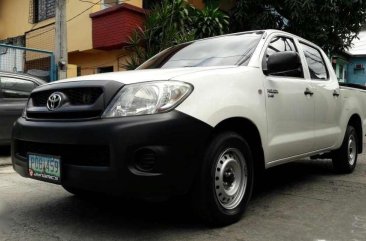 Well-kept Toyota Hilux 2011 for sale