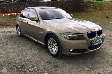 Well-maintained BMW 318i 2010 for sale