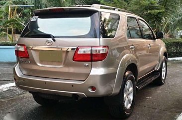 2011 Toyota Fortuner G Diesel Automatic Beige For Sale 