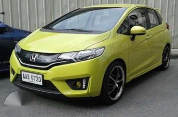For sale 2015 HondaJazz vx plus top of the line