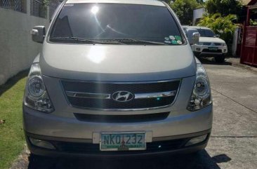 Hyundai Grand Starex 2010 AT Silver Van For Sale 