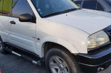 Suzuki Grand Vitara 4x4 2003 AT White For Sale 