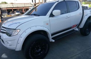 2012 Mitsubishi Strada Matic Glx V White For Sale 