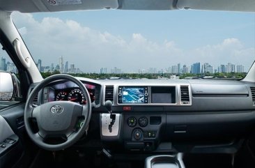 Toyota Hiace Super Grandia 2018