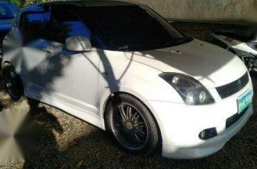 2006 Suzuki Swift Pearl White Pormado for sale 