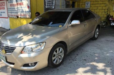 For sale Hyundai Santa Fe 2012 and Toyota Camry 2009