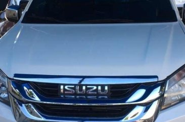 Isuzu Mux 2017 model 3.0 for sale