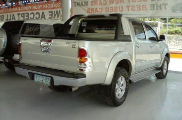 Well-maintained Toyota Hilux 2011 for sale
