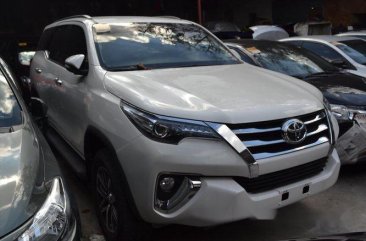 Well-maintained Toyota Fortuner V 2017 for sale