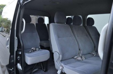 2010 Toyota Hiace Grandia GL MT RESERVED for sale