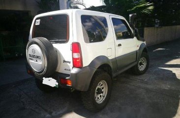 Well-maintained Suzuki Jimny 2011 for sale