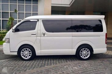 For sale: 2009 Toyota Hiace Super Grandia White