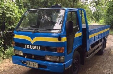 Well-kept Isuzu Elf for sale