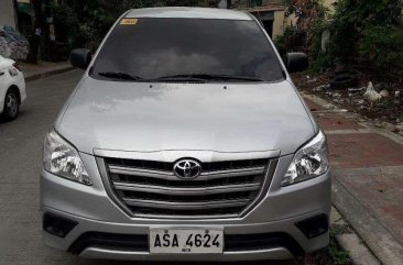 Toyota Innova E 2015 Silver for sale