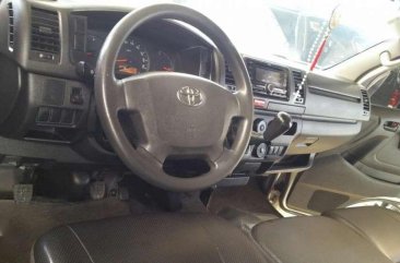 2015 Toyota Hiace Commuter Manual Diesel for sale