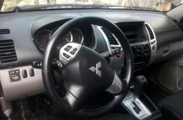 Mitsubishi Montero 4x2 gls automatic 2010 for sale