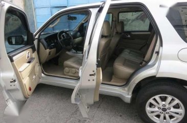 2009 FORD ESCAPE XLS - automatic transmission - for sale