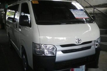 Toyota Hiace 2016 COMMUTER M/T for sale