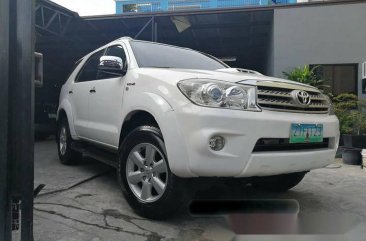 Well-maintained Toyota Fortuner V 2009 for sale