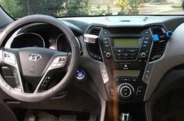 Rush sale Hyundai SANTA Fe 2015 model