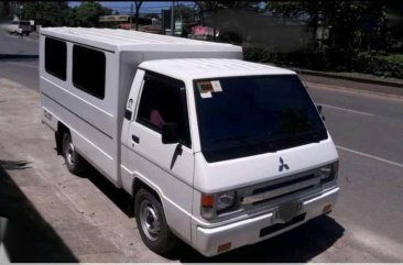 Mitsubishi L300 van model 2014 for sale