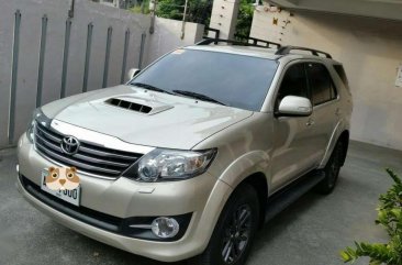 For sale Toyota Fortuner v 4x2 AT 2015 model