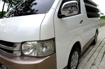 2010 Toyota Hi-ace Grandia GL private for sale