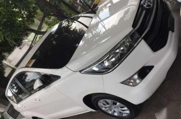 2016 Toyota Innova J white new look for sale