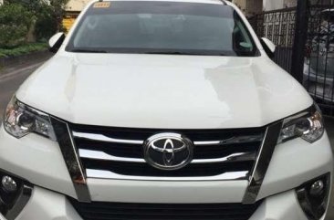 2017 Toyota Fortuner V 4x2 matic white for sale