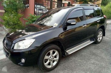 For sale or open for swap Toyota Rav4 Automatic 2010s.