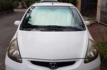 Honda Fit 2009 AT white for sale