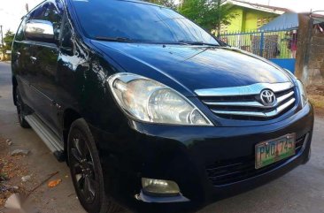 FOR SALE 2010 Toyota Innova V Diesel AT Top of the line