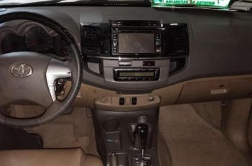 For sale Toyota Fortuner 2013 V AT 4x4 diesel