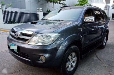 Toyota Fortuner 4x4 D4D 2005 AT Gray For Sale 