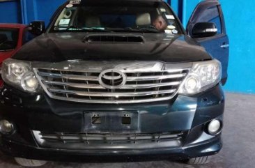 For sale Toyota Fortuner 2013 V AT 4x4 diesel