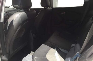 2015 Hyundai Tucson 2.0 GAS AT White For Sale 