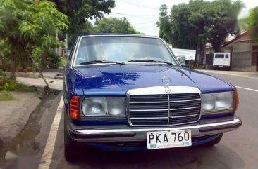 Mercedez Benz 230E 1981 Blue Sedan For Sale 