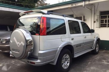 Fresh Ford Everest 2004 AT White SUV For Sale 