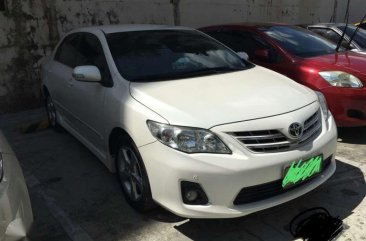 2012 Toyota Corolla Altis 1.6 V White For Sale 